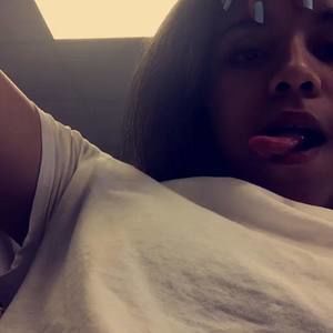 Meet your Posher, Nicky